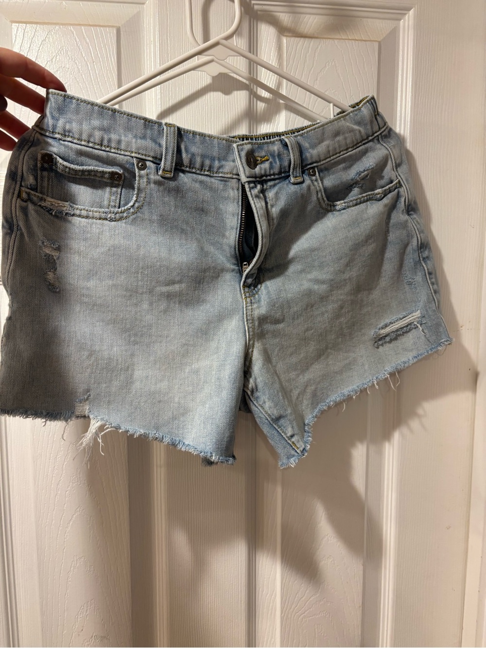 Aerie Light Wash Denim Women’s Shorts - Casual Distressed Style